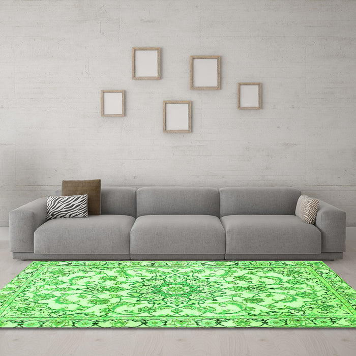 Machine Washable Medallion Green Traditional Area Rugs in a Living Room,, wshtr1177grn