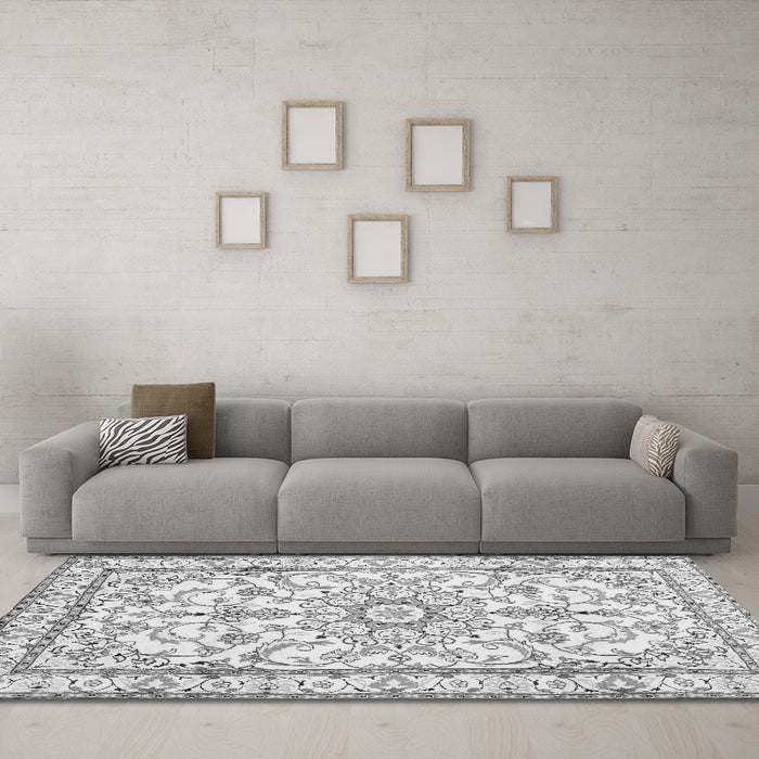 Machine Washable Persian Gray Traditional Rug in a Living Room,, wshtr1179gry