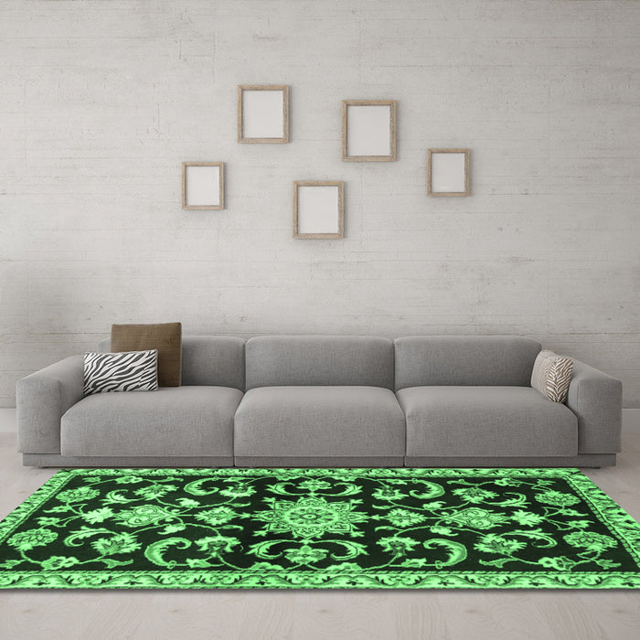 Machine Washable Persian Emerald Green Traditional Area Rugs in a Living Room,, wshtr1181emgrn