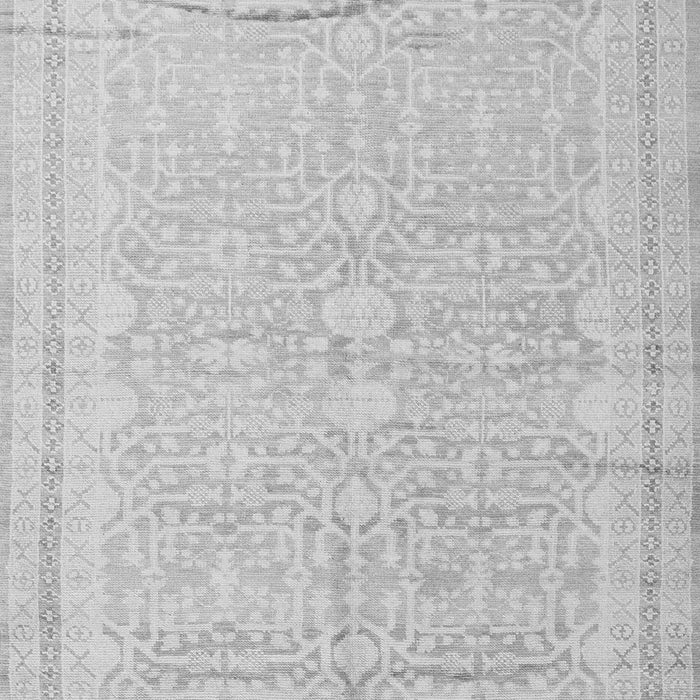 Serging Thickness of Machine Washable Persian Gray Traditional Rug, wshtr1182gry