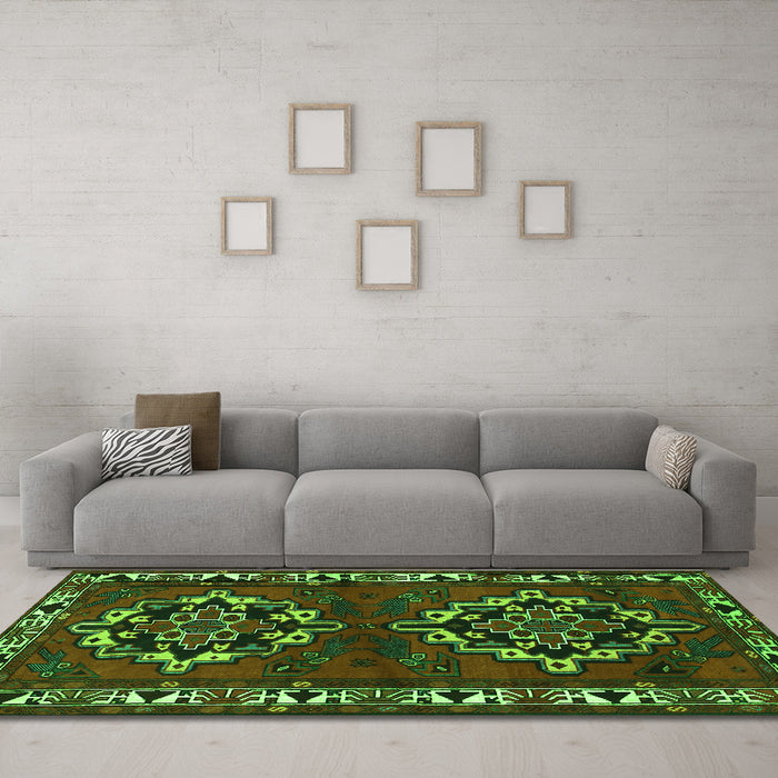 Machine Washable Persian Green Traditional Area Rugs in a Living Room,, wshtr1184grn
