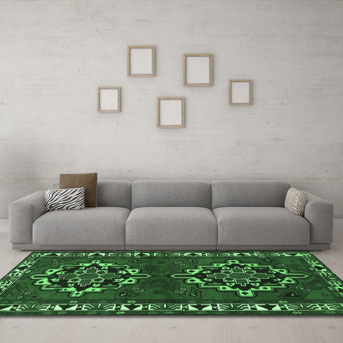 Machine Washable Persian Emerald Green Traditional Area Rugs in a Living Room,, wshtr1184emgrn