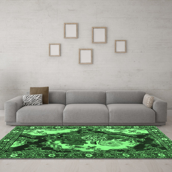 Machine Washable Persian Emerald Green Traditional Area Rugs in a Living Room,, wshtr1186emgrn