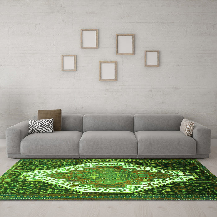 Machine Washable Medallion Green Traditional Area Rugs in a Living Room,, wshtr1187grn