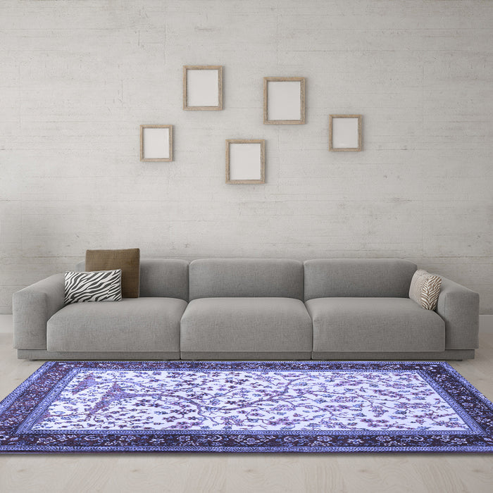 Machine Washable Animal Blue Traditional Rug in a Living Room, wshtr118blu