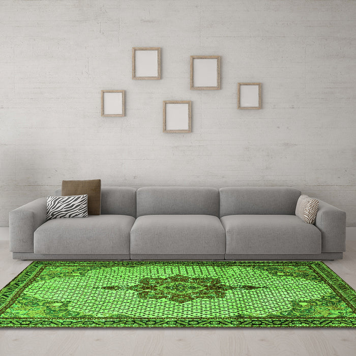 Machine Washable Persian Green Traditional Area Rugs in a Living Room,, wshtr1193grn