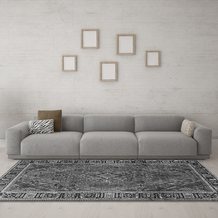 Machine Washable Persian Gray Traditional Rug in a Living Room,, wshtr1194gry