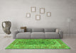 Machine Washable Persian Green Traditional Area Rugs in a Living Room,, wshtr1195grn