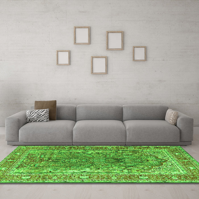 Machine Washable Persian Green Traditional Area Rugs in a Living Room,, wshtr1195grn