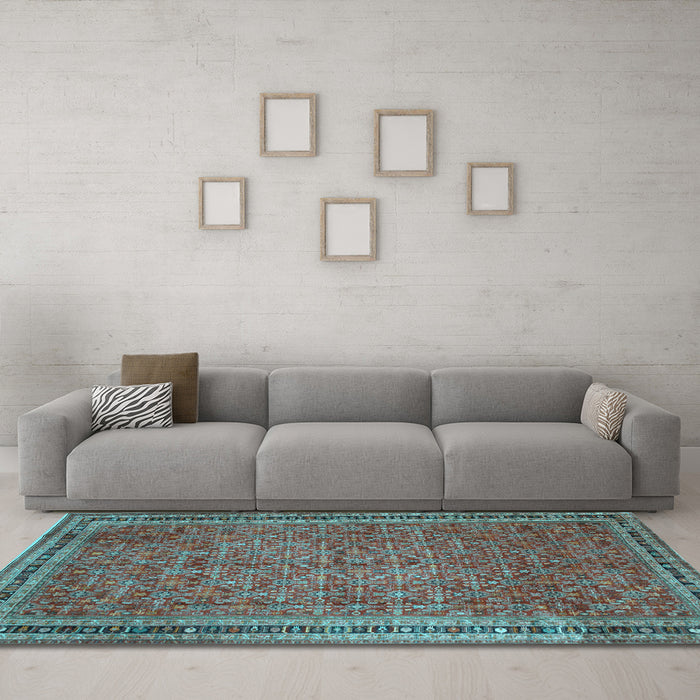 Machine Washable Persian Light Blue Traditional Rug in a Living Room, wshtr11lblu