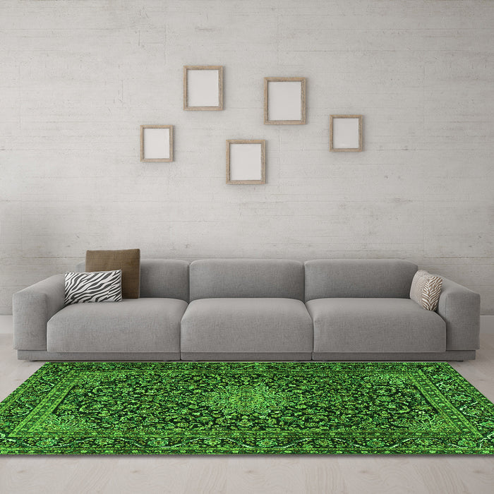 Machine Washable Persian Green Traditional Area Rugs in a Living Room,, wshtr1201grn