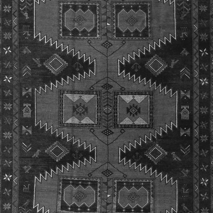 Serging Thickness of Machine Washable Persian Gray Traditional Rug, wshtr1202gry