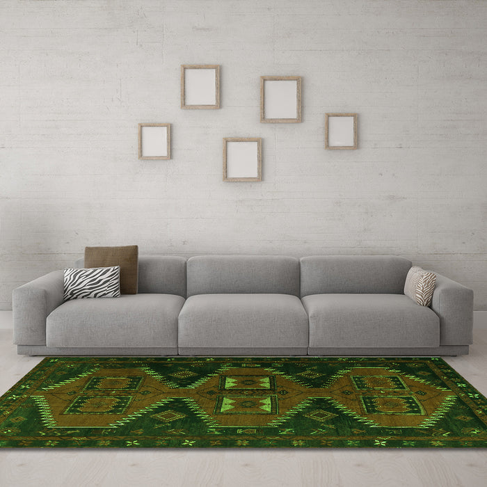 Machine Washable Persian Green Traditional Area Rugs in a Living Room,, wshtr1202grn