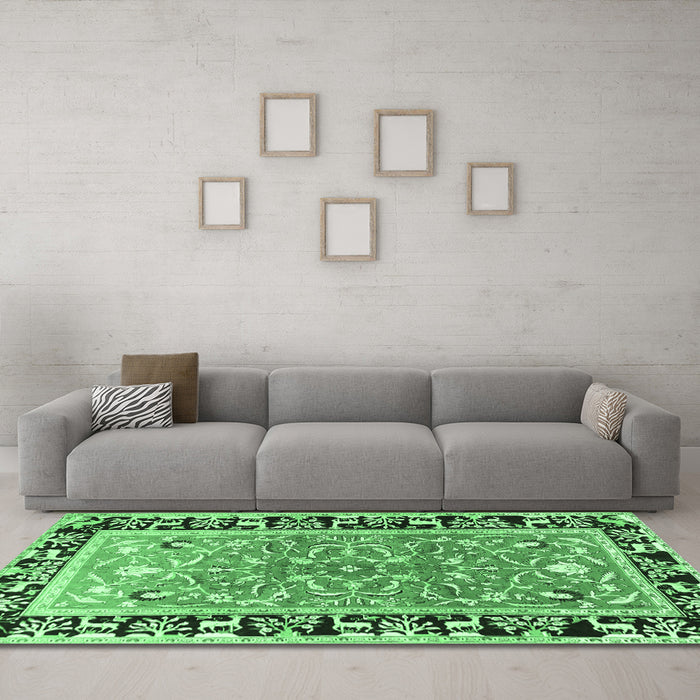 Machine Washable Animal Emerald Green Traditional Area Rugs in a Living Room,, wshtr1204emgrn