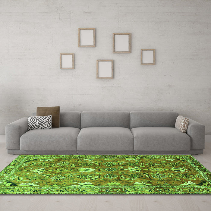Machine Washable Persian Green Traditional Area Rugs in a Living Room,, wshtr1206grn