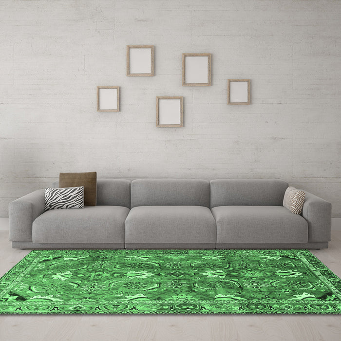 Machine Washable Persian Emerald Green Traditional Area Rugs in a Living Room,, wshtr1206emgrn