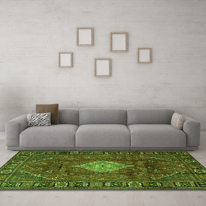 Machine Washable Persian Green Traditional Area Rugs in a Living Room,, wshtr1208grn