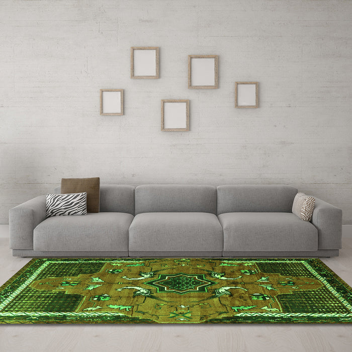 Machine Washable Persian Green Traditional Area Rugs in a Living Room,, wshtr1209grn