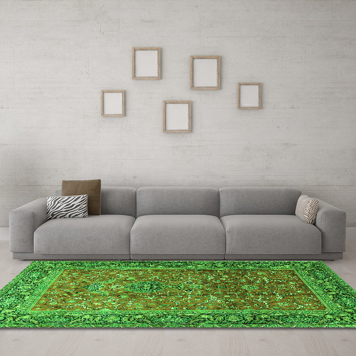Machine Washable Persian Green Traditional Area Rugs in a Living Room,, wshtr1210grn