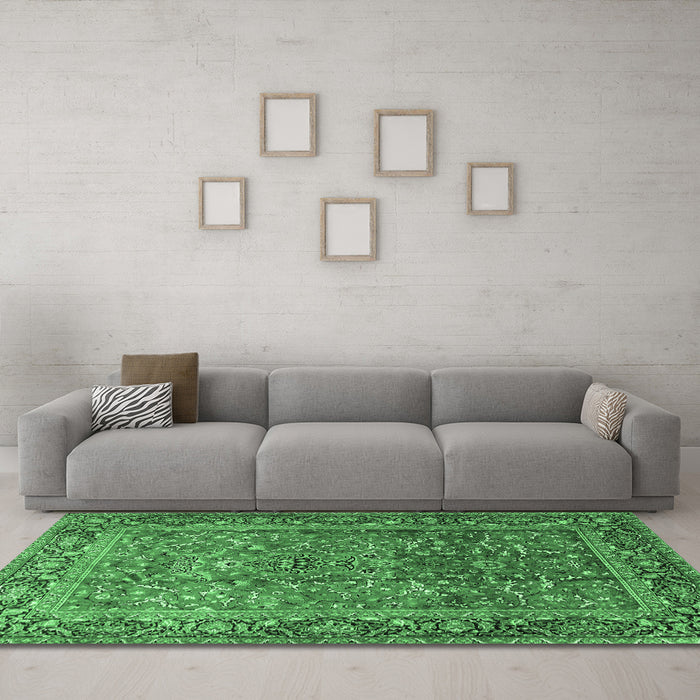 Machine Washable Persian Emerald Green Traditional Area Rugs in a Living Room,, wshtr1210emgrn