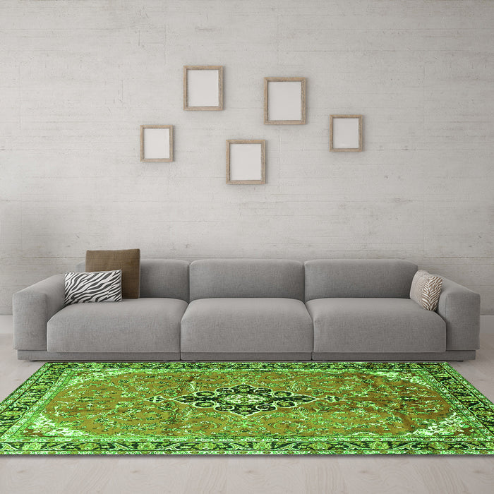 Machine Washable Medallion Green Traditional Area Rugs in a Living Room,, wshtr1212grn