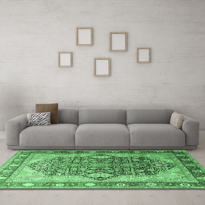 Machine Washable Persian Emerald Green Traditional Area Rugs in a Living Room,, wshtr1213emgrn