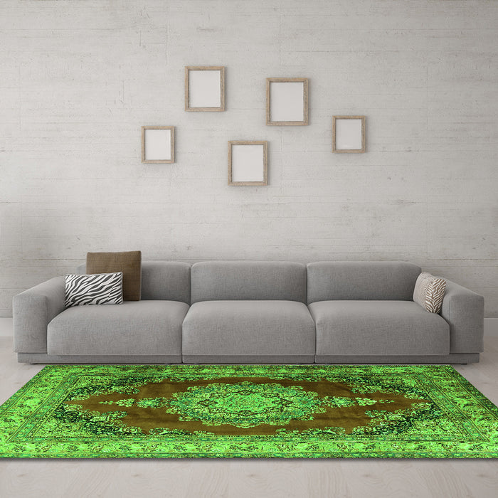 Machine Washable Medallion Green Traditional Area Rugs in a Living Room,, wshtr1215grn