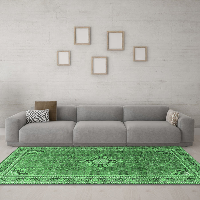 Machine Washable Persian Emerald Green Traditional Area Rugs in a Living Room,, wshtr1218emgrn