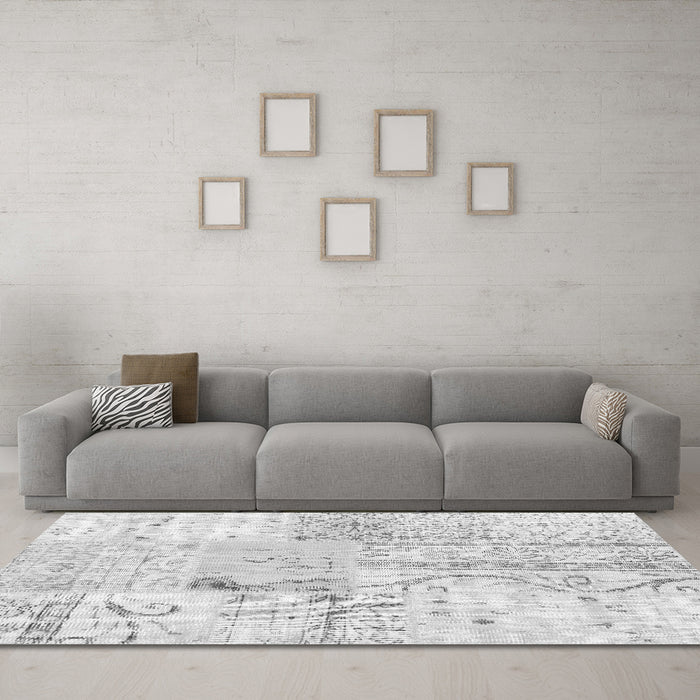 Machine Washable Patchwork Gray Transitional Rug in a Living Room,, wshtr121gry