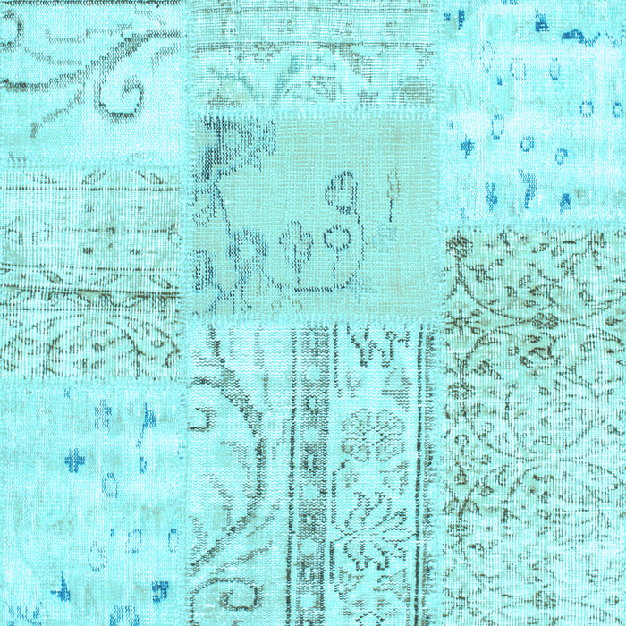 Patchwork Light Blue Transitional Rug, tr121lblu