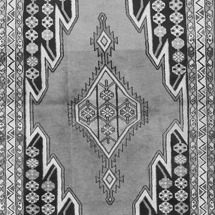 Serging Thickness of Machine Washable Persian Gray Traditional Rug, wshtr1220gry