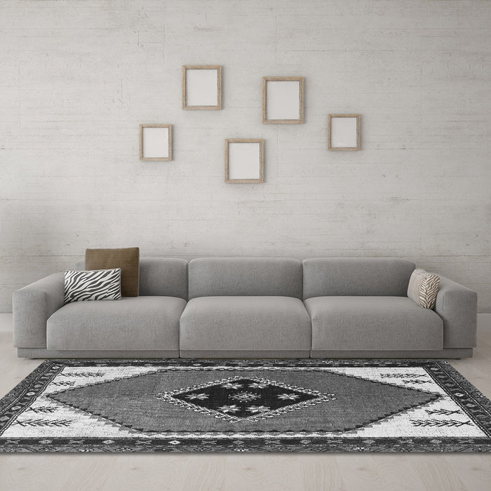 Machine Washable Persian Gray Traditional Rug in a Living Room,, wshtr1221gry