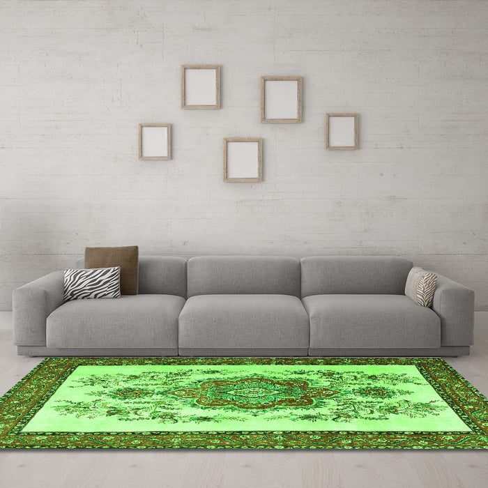 Machine Washable Persian Green Traditional Area Rugs in a Living Room,, wshtr1222grn
