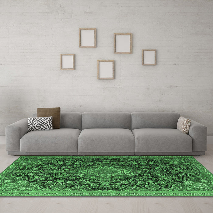 Machine Washable Medallion Emerald Green Traditional Area Rugs in a Living Room,, wshtr1223emgrn