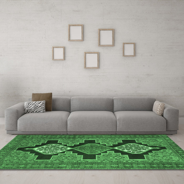 Machine Washable Persian Emerald Green Traditional Area Rugs in a Living Room,, wshtr1228emgrn