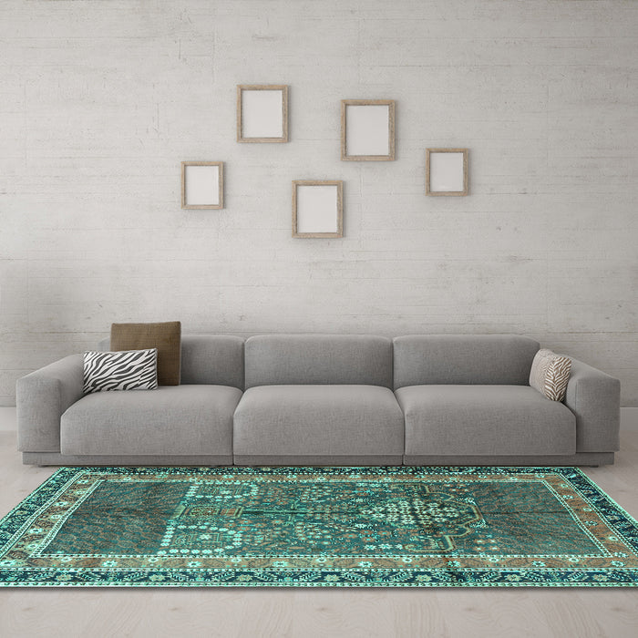 Machine Washable Persian Turquoise Traditional Area Rugs in a Living Room,, wshtr1233turq