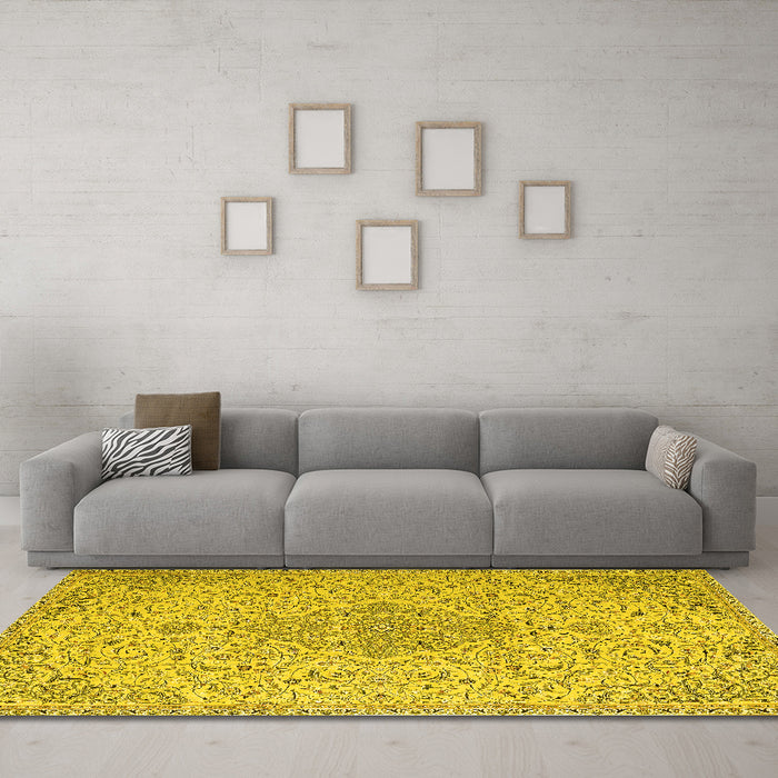Machine Washable Persian Yellow Traditional Rug in a Living Room, wshtr1235yw