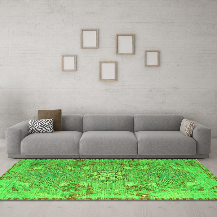 Machine Washable Persian Green Traditional Area Rugs in a Living Room,, wshtr1236grn
