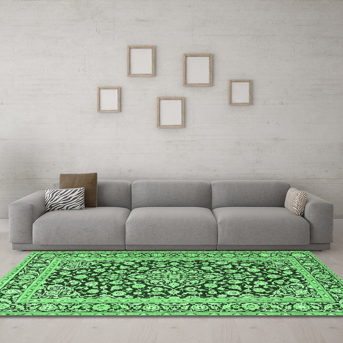 Machine Washable Persian Emerald Green Traditional Area Rugs in a Living Room,, wshtr1239emgrn