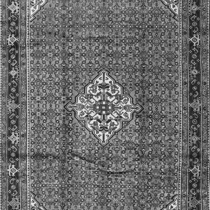 Serging Thickness of Machine Washable Persian Gray Traditional Rug, wshtr1246gry