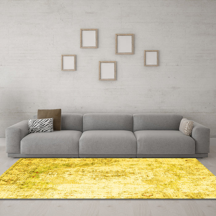 Machine Washable Persian Yellow Traditional Rug in a Living Room, wshtr1248yw