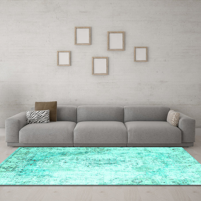 Machine Washable Persian Turquoise Traditional Area Rugs in a Living Room,, wshtr1248turq
