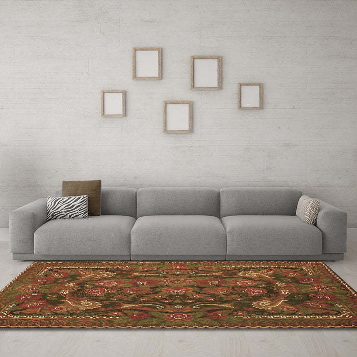 Machine Washable Animal Brown Traditional Rug in a Living Room,, wshtr124brn