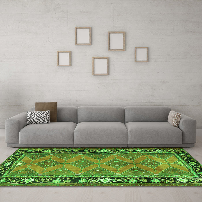 Machine Washable Persian Green Traditional Area Rugs in a Living Room,, wshtr1251grn