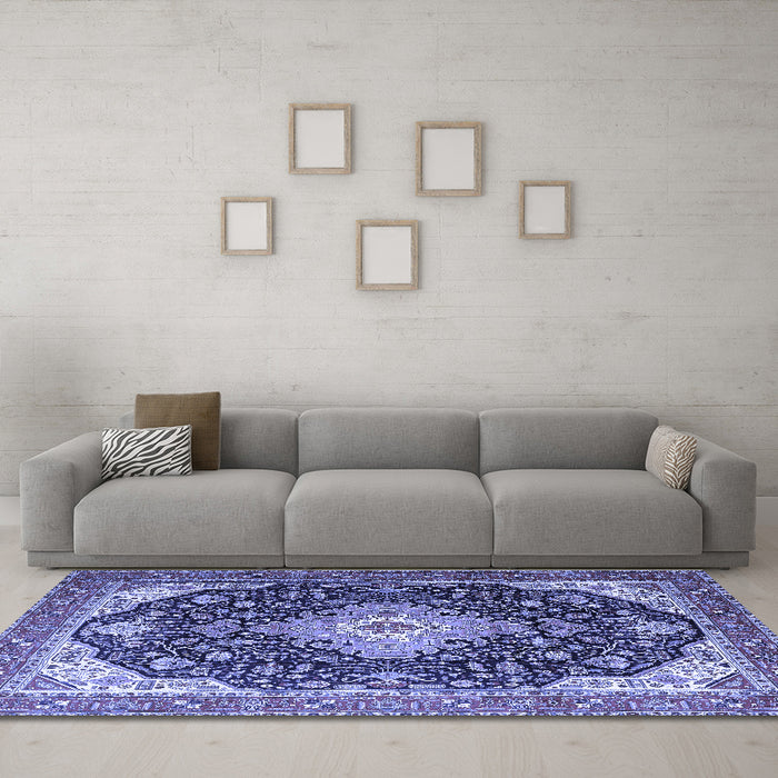 Machine Washable Medallion Blue Traditional Rug in a Living Room, wshtr1252blu