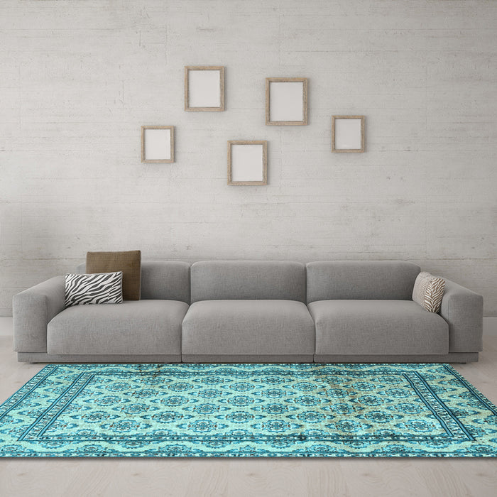 Machine Washable Persian Light Blue Traditional Rug in a Living Room, wshtr1253lblu