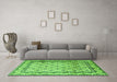 Machine Washable Persian Green Traditional Area Rugs in a Living Room,, wshtr1253grn