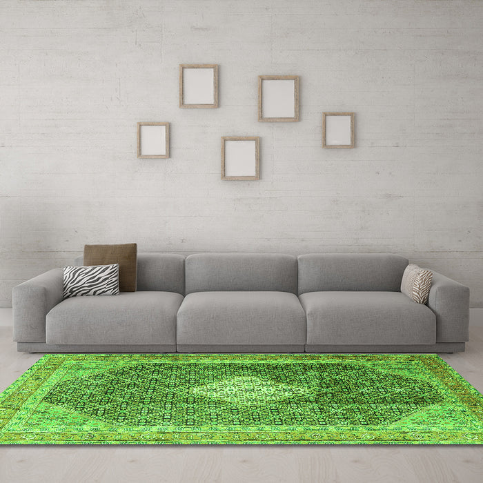 Machine Washable Medallion Green Traditional Area Rugs in a Living Room,, wshtr1255grn