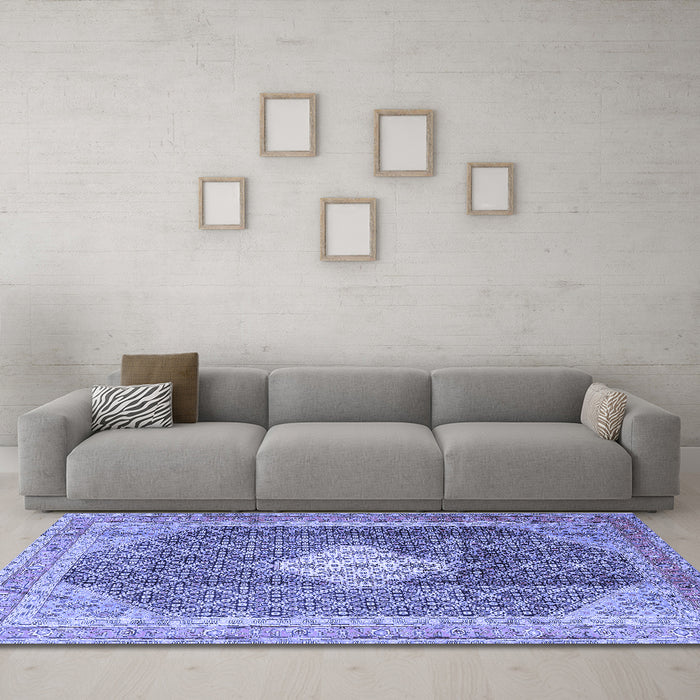 Machine Washable Medallion Blue Traditional Rug in a Living Room, wshtr1255blu