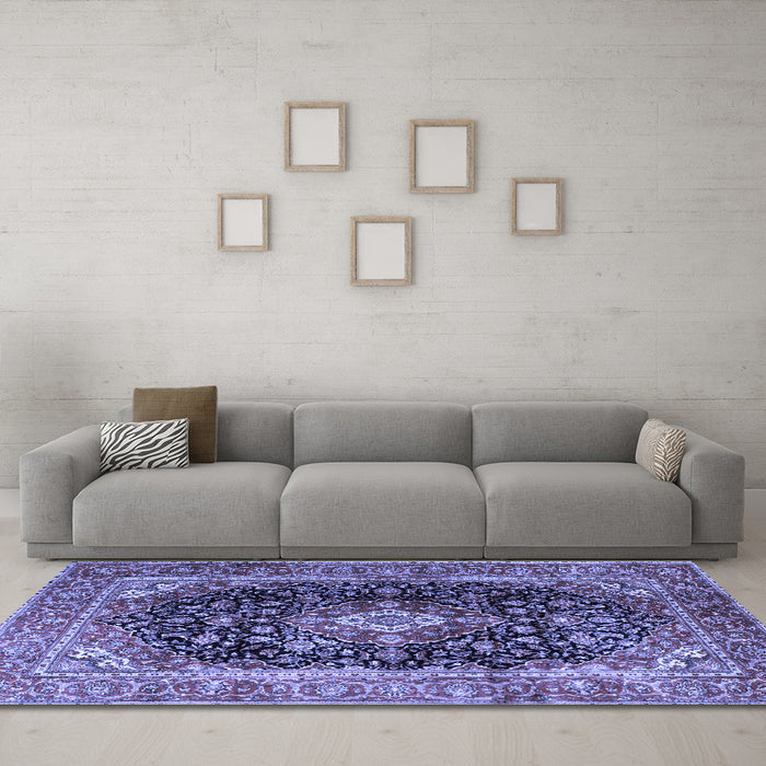 Machine Washable Medallion Blue Traditional Rug in a Living Room, wshtr1257blu